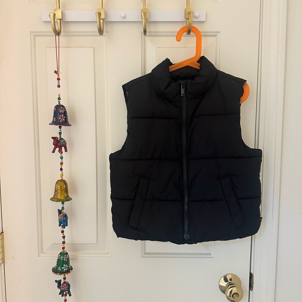 GAP Kids Black Quilted Puffer Vest - Zip Front